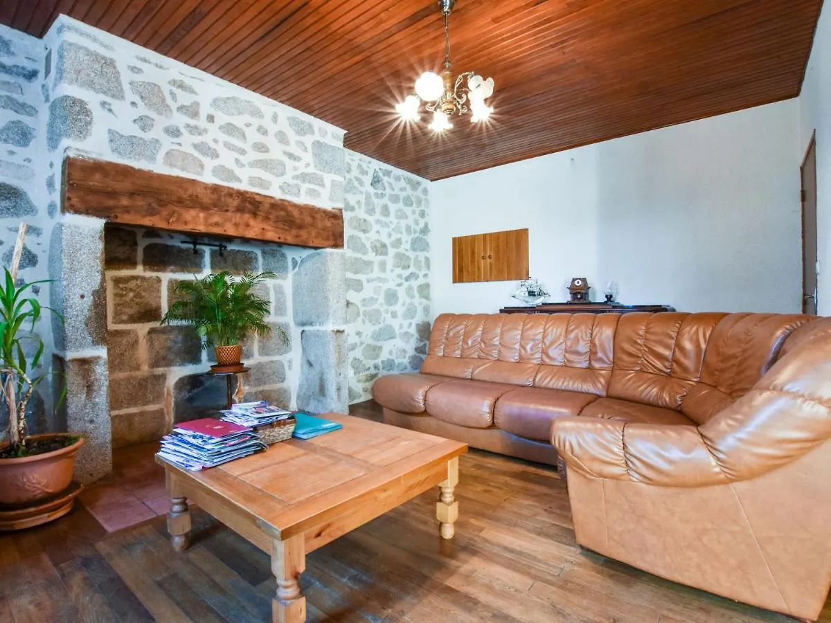 Comfortable Holiday Home With Garden