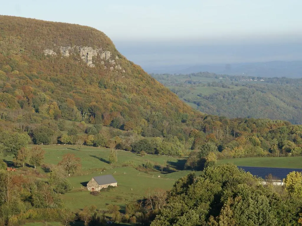 Comfortable Holiday Home With Garden France