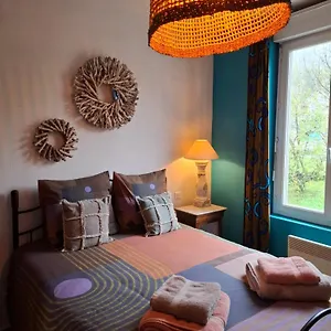 Chez Mikki Couette-café