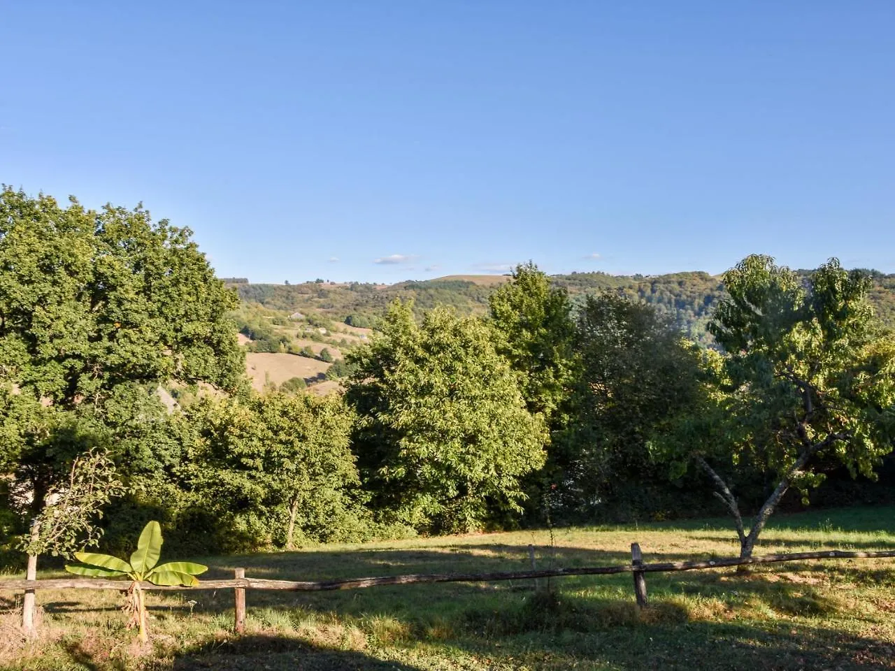 Comfortable Holiday Home With Garden
